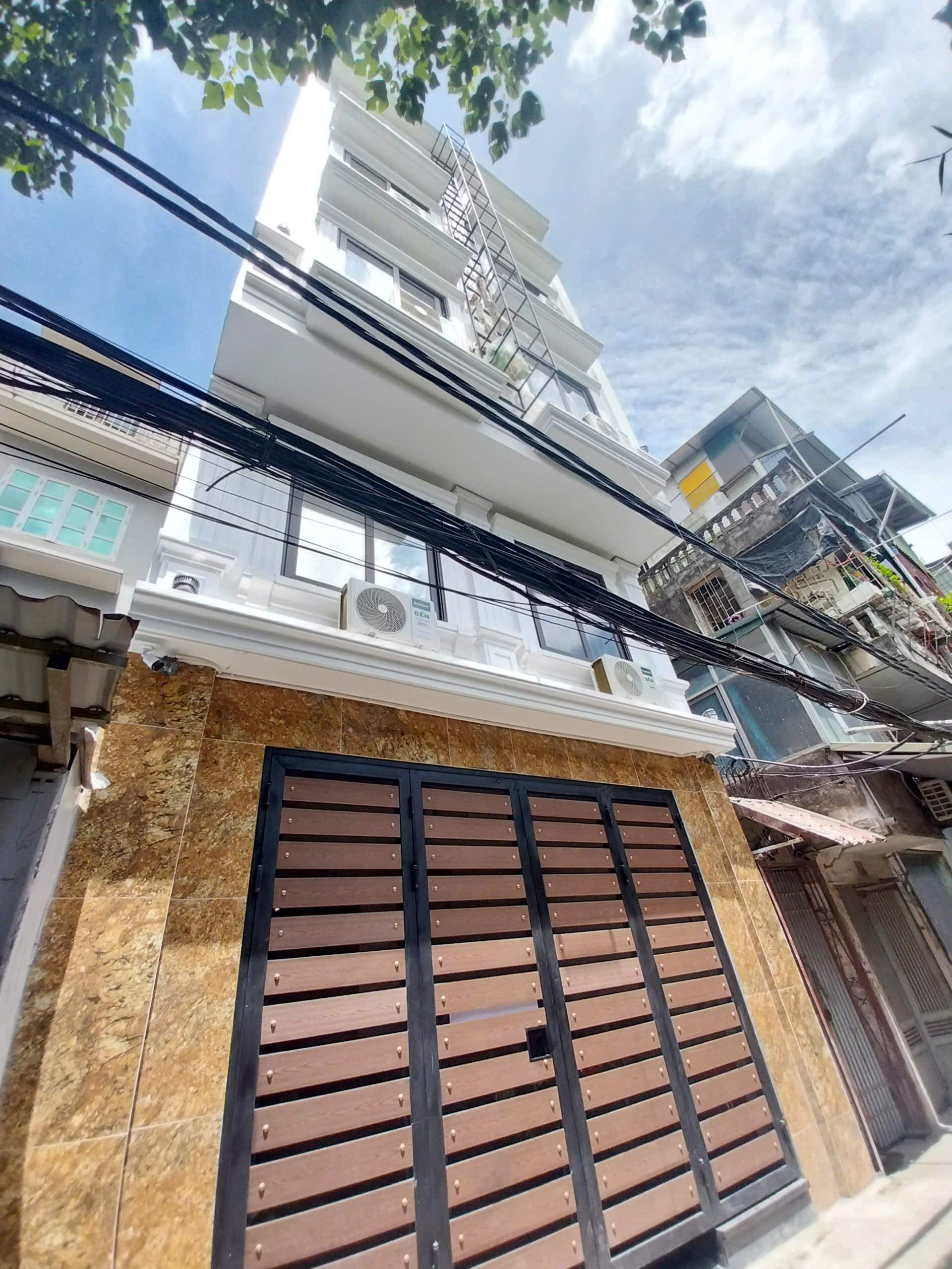 SĐCC NHÀ GẦN TIMES CITY  Phố Minh Khai 56m 5 Tầng - Thang máy - Ớ Sướng . DT Ngon! Chỉ hơn 14 tỷ - Ảnh chính